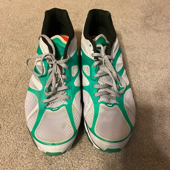 Nike Air Max shoes - Picture 2 of 5